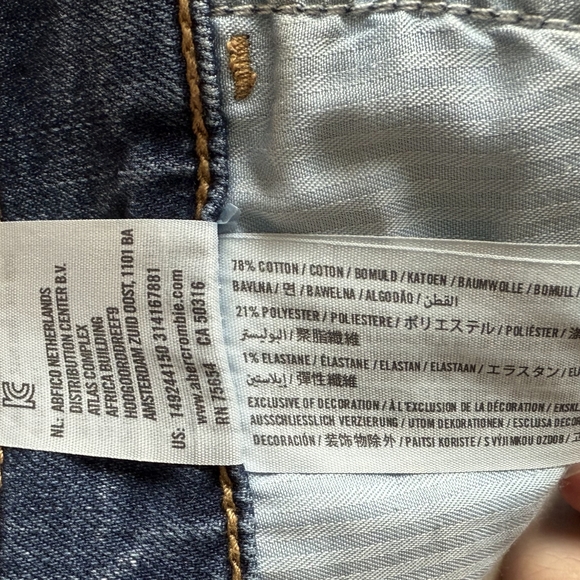 Abercrombie & Fitch Low Rise Distressed Blue Jean Shorts Size 0 - Picture 4 of 6